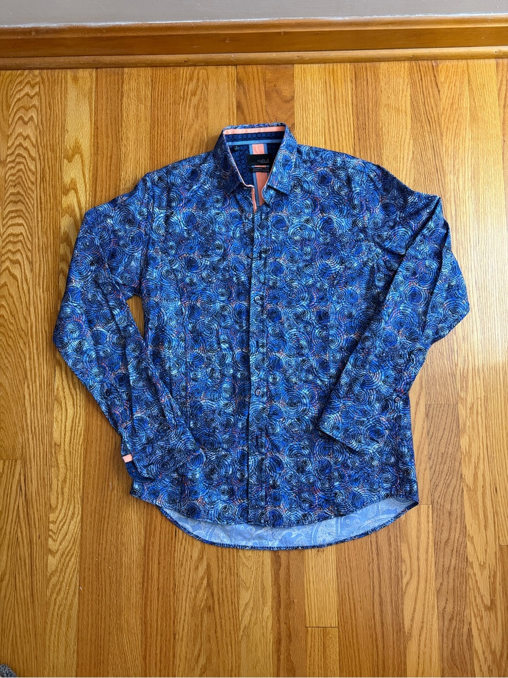 Men’s eight X Premium exclusive for Buckle Button Down Size Small